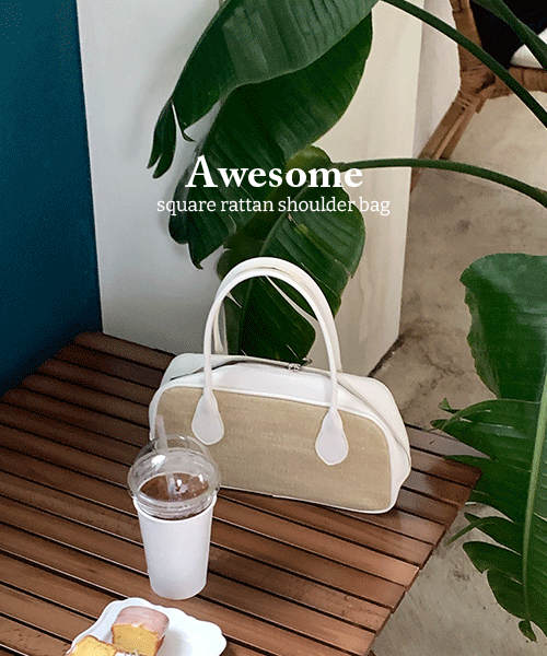 어썸 스퀘어 라탄 숄더백 bag (one color)